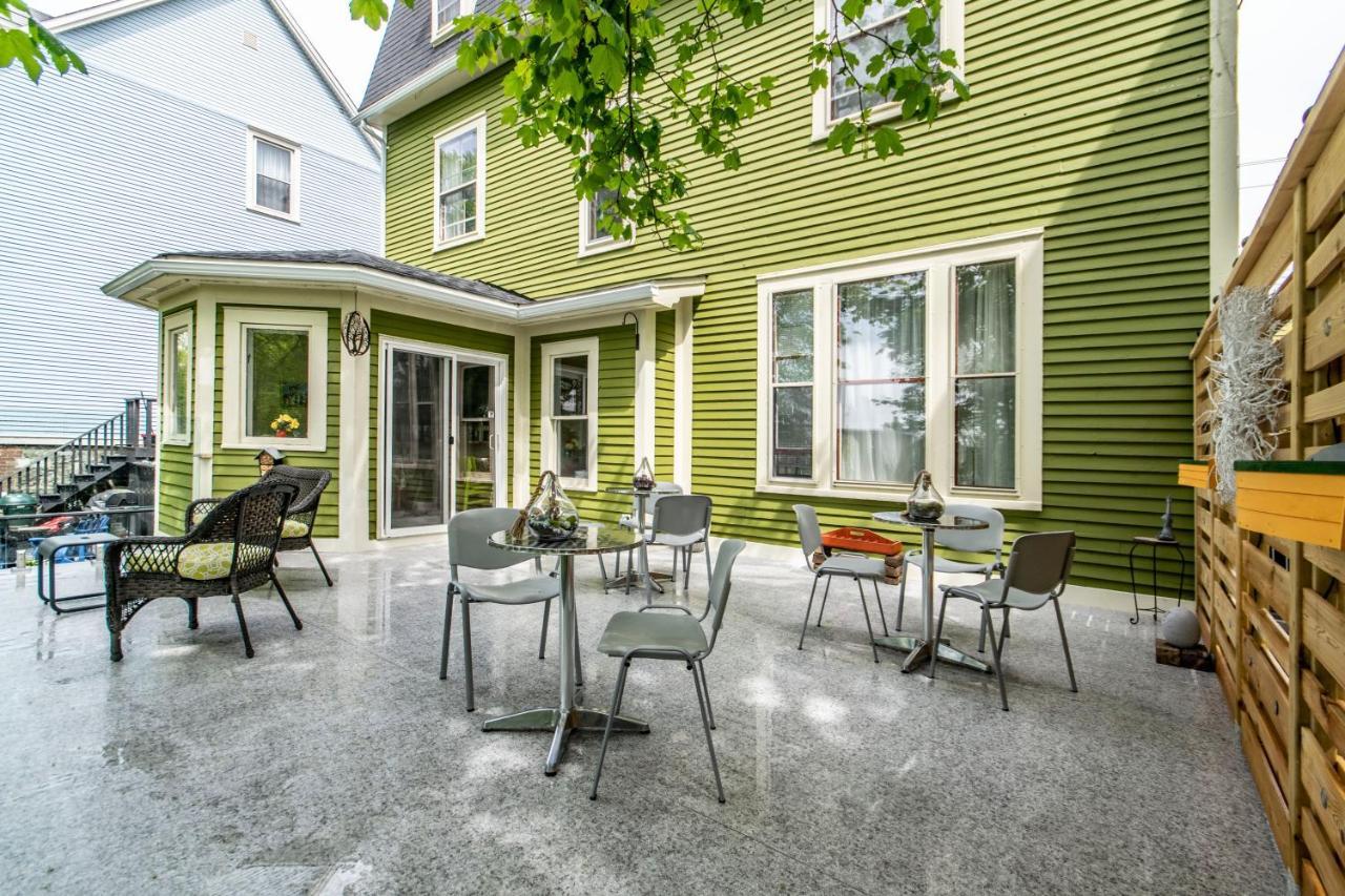 The Elizabeth Manor Guesthouse St. John's Bagian luar foto