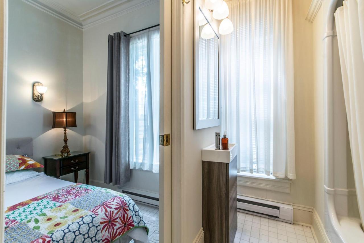 The Elizabeth Manor Guesthouse St. John's Bagian luar foto