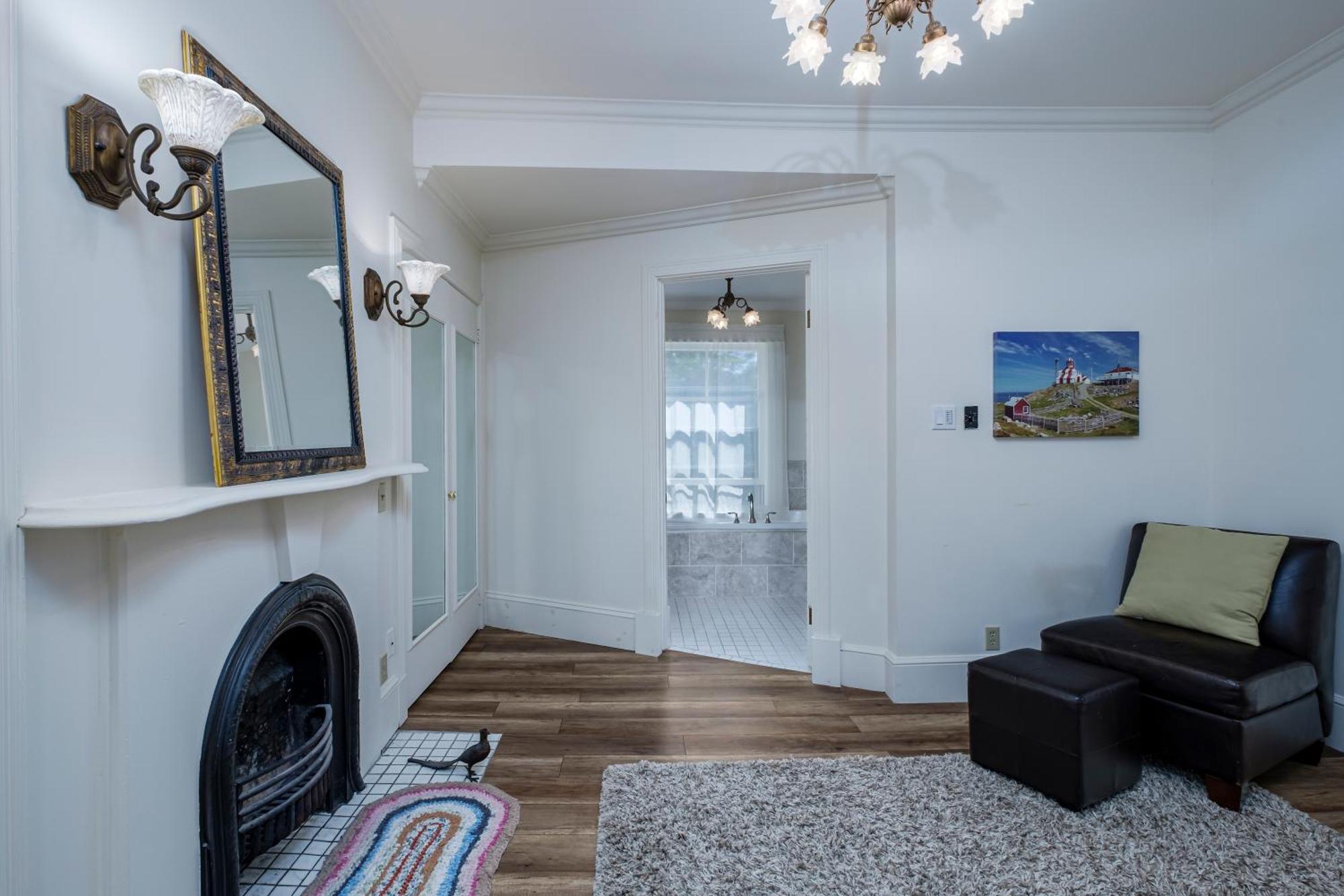 The Elizabeth Manor Guesthouse St. John's Bagian luar foto