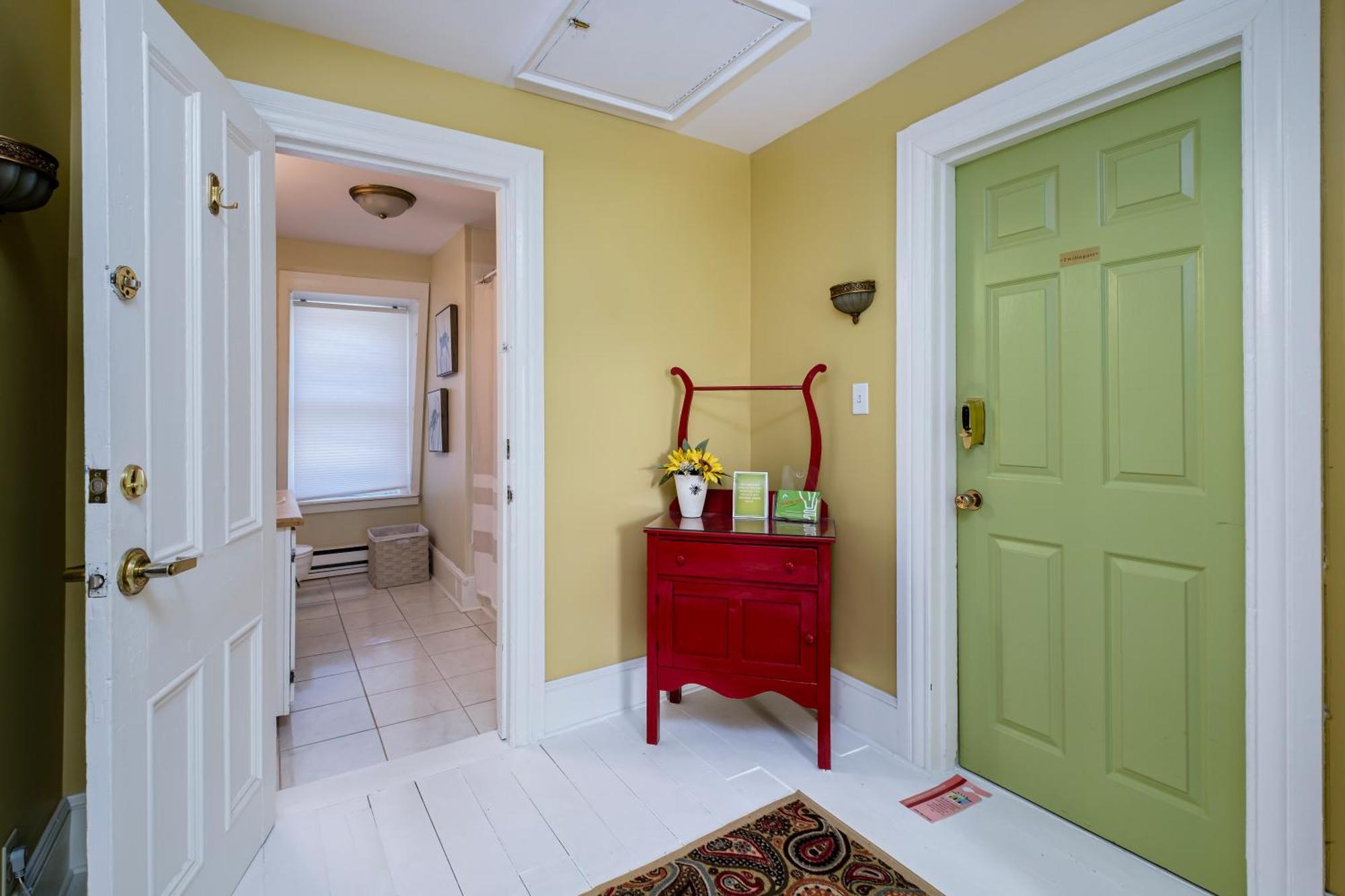 The Elizabeth Manor Guesthouse St. John's Bagian luar foto